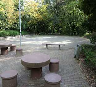 Boule-Platz im Edgar-Deichmann-Park