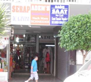 Ansicht von Straßenseite gegenüber