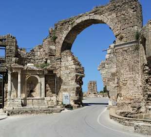 Side Arkeoloji Müzesi (Archäologisches Museum)