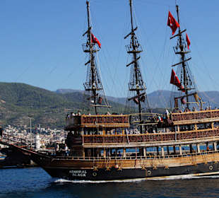 My Rainbow Piratenschifffahrt