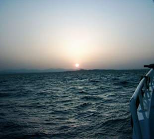 Sonnenuntergang auf dem roten Meer