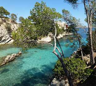 Lauschige Bucht bei Cala Fornells.
