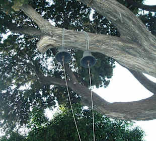 Die Kirchglocken der Ekatontapiliani