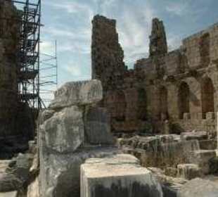 Blick auf die Rundtürme vom Norden