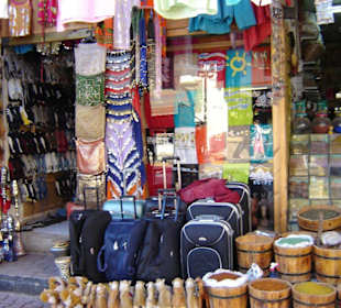 Einer der vielen Läden im Basar von Hurghada