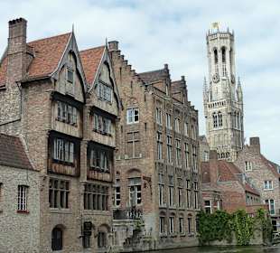 Der Belfried überragt alles