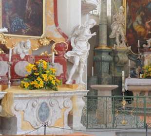 W kościółku na wyspie Mainau