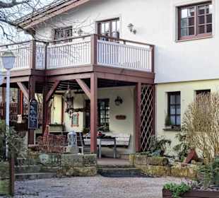 Der winterliche Gastgarten der "Alten Mühle"