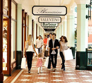 Shopping Designer Outlet Salzburg