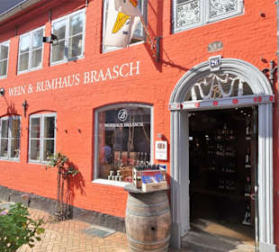 Außenansicht des Wein- und Rumhaus Braasch