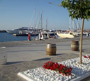 Naoussa Hafen