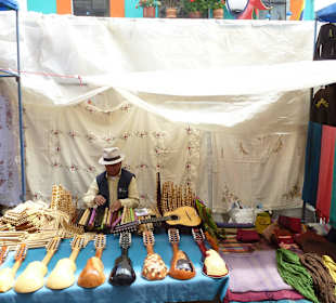 Samstag ist die ganze Stadt ein großer Markt