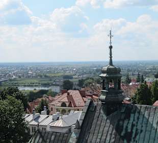 Widok z wieży widokowej Bramy Opatowskiej