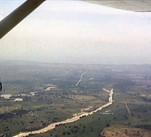 Kleiner Fluß mündet in den Maracaibosee