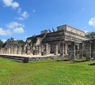 Spaziergang auf dem Ruinengelände