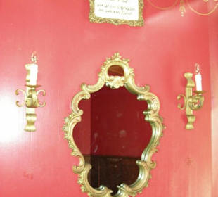 Wer ist die schönste im ganzen Land?