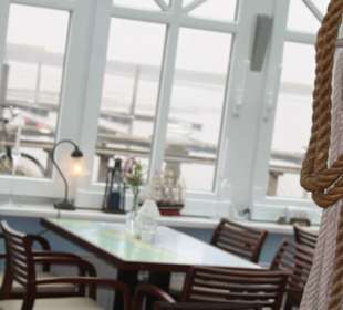 Blick auf Nordsee und Hafen