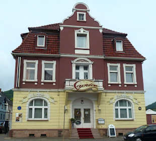 Bahnhofstraße 25