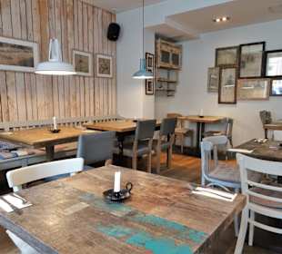 Die Gasträume im Restaurant Dinette