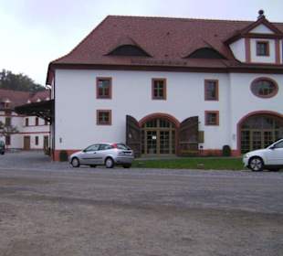 Im Innenhof des Klosters St. Marienthal