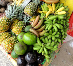 Impressionen vom Markt in Sainte-Anne