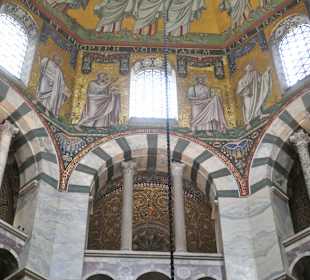 Besichtigung des Aachener Doms