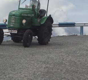 Am Gipfel Traktorentreffen