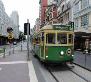 35 City Circle Tram ( kostenlos )