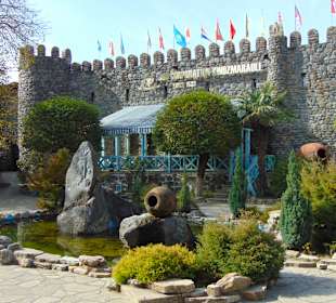 JSC Corporation Kindzmarauli Weingut