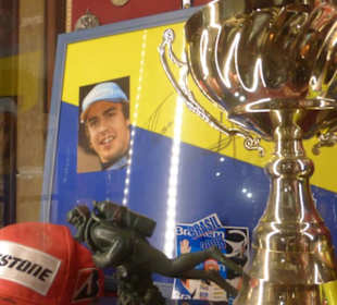 Sebastian Vettel im Museum der Kirche von Teror