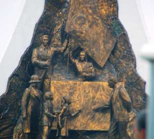 Denkmal vor dem Stadtrand