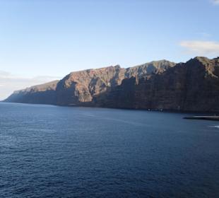 Blick auf die Felsen von Los Gigantes
