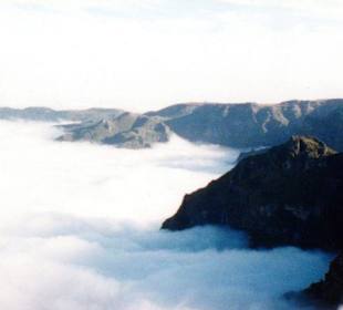 Blick vom höchsten Berg Madeiras, dem Pico Ruivo, 1862m