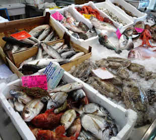 In der Fischabteilung der Markthalle