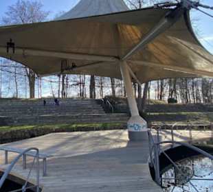 Theatron Glacis Park