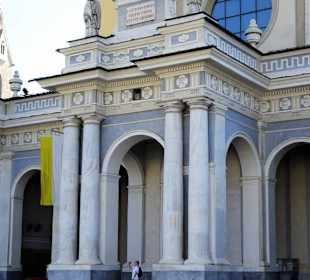Eingangsportal des Brixner Dom
