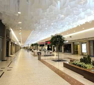 Ladenzeilen des Weserparks