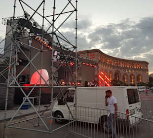 Bühne für Veranstaltung zum Children Day 2021