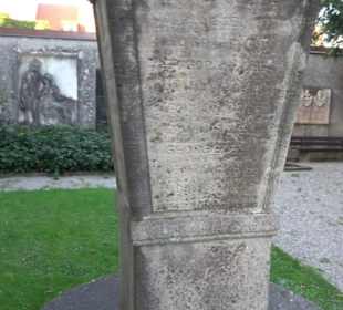 Evangelischer Friedhof „Unter der Burghalde“