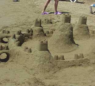 Alles Bauwerk von kleinen und großen Architekten