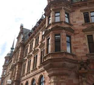 Blick zum Neuen Rathaus von Wiesbaden