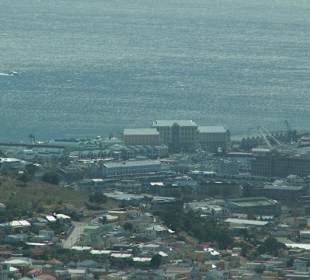 Blick vom Tafelberg auf die Waterfront
