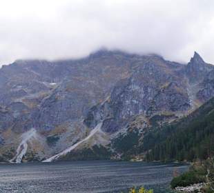 Morskie oko z mnichem na czele