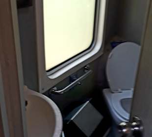 Zug ab Bahnhof Stadt Ollantaytambo