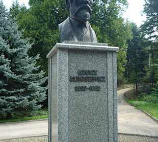 Popiersie Ignacego Łukasiewicza