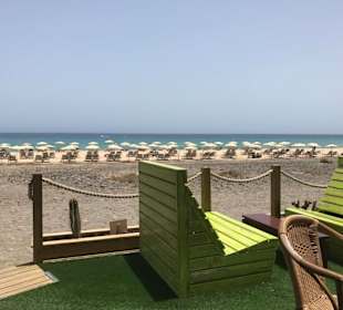 Widok z baru na plaży blisko hotelu