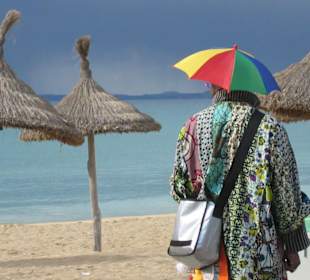 Lustiger Händler an der Playa de Palma