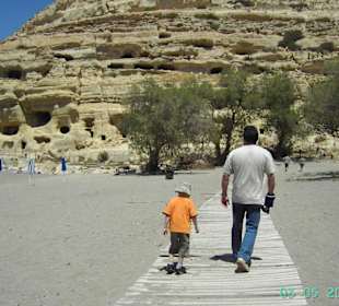 Felswohnungen in Matala