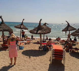 So sieht der Strand aus-sehr schöner Strand