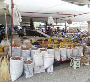 Gemüse- und Gewürzmarkt in Manavgat